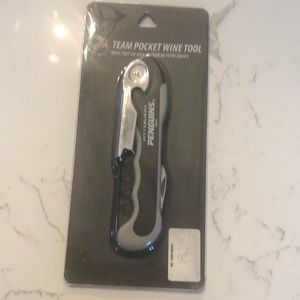 Pittsburgh penguins wine tool
